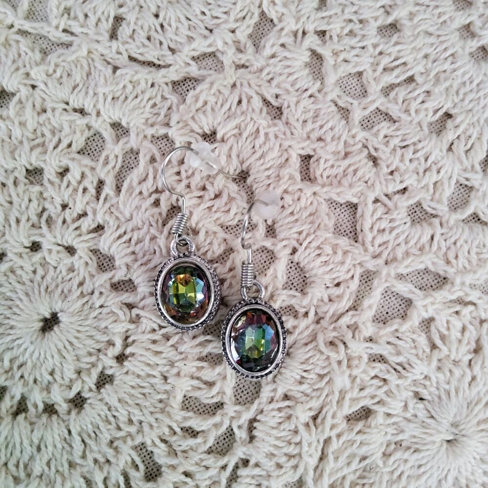 Women's Fashion Rhinestone Oval Dangle Earrings in Silver Tone - Picture 4 of 10